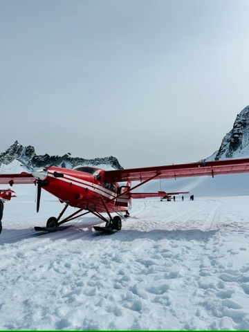 The ski-plane on glacier